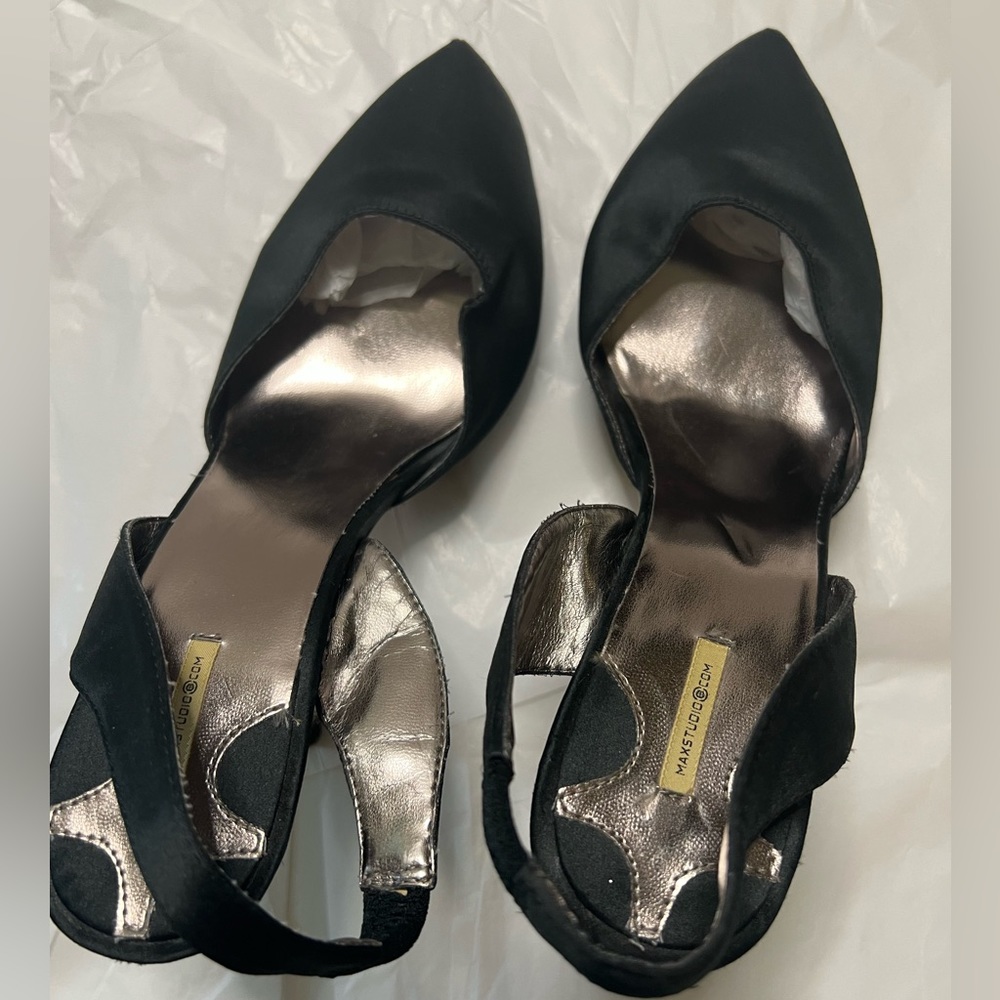 Max Studio Pumps - Picture 9 of 15